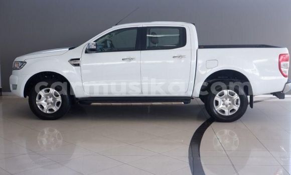 Nunua Ilio tumika Ford Ranger Nyeupe Gari ndani ya Beitbridge nchini Matabeleland Kusini Nunua Ilio tumika Ford Ranger Nyeupe Gari ndani ya Beitbridge nchini Matabeleland Kusini