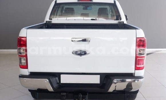 Nunua Ilio tumika Ford Ranger Nyeupe Gari ndani ya Beitbridge nchini Matabeleland Kusini Nunua Ilio tumika Ford Ranger Nyeupe Gari ndani ya Beitbridge nchini Matabeleland Kusini