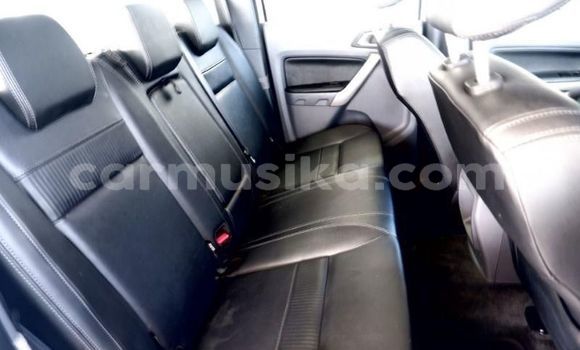 Nunua Ilio tumika Ford Ranger Nyeupe Gari ndani ya Beitbridge nchini Matabeleland Kusini Nunua Ilio tumika Ford Ranger Nyeupe Gari ndani ya Beitbridge nchini Matabeleland Kusini