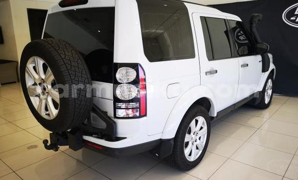 Acheter Occasion Voiture Land Rover Discovery Blanc à Beitbridge, Matabeleland South Acheter Occasion Voiture Land Rover Discovery Blanc à Beitbridge, Matabeleland South