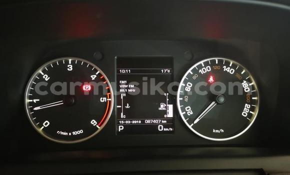 Acheter Occasion Voiture Land Rover Discovery Blanc à Beitbridge, Matabeleland South Acheter Occasion Voiture Land Rover Discovery Blanc à Beitbridge, Matabeleland South