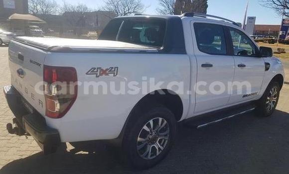 Acheter Occasion Voiture Ford Ranger Blanc à Beitbridge, Matabeleland South Acheter Occasion Voiture Ford Ranger Blanc à Beitbridge, Matabeleland South