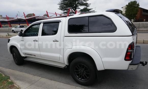 Acheter Occasion Voiture Toyota Hilux Blanc à Beitbridge, Matabeleland South Acheter Occasion Voiture Toyota Hilux Blanc à Beitbridge, Matabeleland South