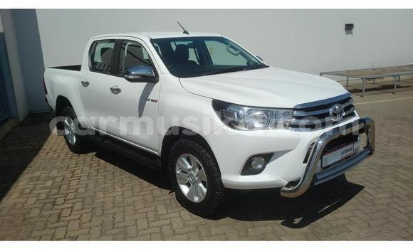 Acheter Occasion Voiture Toyota Hilux Blanc à Beitbridge, Matabeleland South Acheter Occasion Voiture Toyota Hilux Blanc à Beitbridge, Matabeleland South