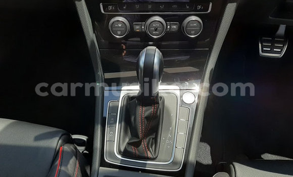 Nunua Ilio tumika Volkswagen Golf R Bluu Gari ndani ya Beitbridge nchini Matabeleland Kusini Nunua Ilio tumika Volkswagen Golf R Bluu Gari ndani ya Beitbridge nchini Matabeleland Kusini