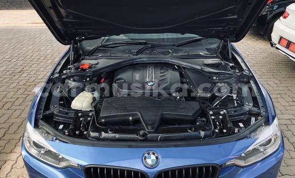 Nunua Ilio tumika BMW 3200 Bluu Gari ndani ya Beitbridge nchini Matabeleland Kusini Nunua Ilio tumika BMW 3200 Bluu Gari ndani ya Beitbridge nchini Matabeleland Kusini