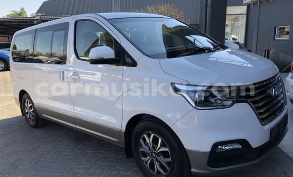 Tenga Tsaru Hyundai H1 Chena Mota in Beitbridge in Matabeleland South Tenga Tsaru Hyundai H1 Chena Mota in Beitbridge in Matabeleland South