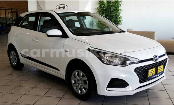 Buy Used Hyundai i20 White Car in Belvedere in Harare Buy Used Hyundai i20 White Car in Belvedere in Harare