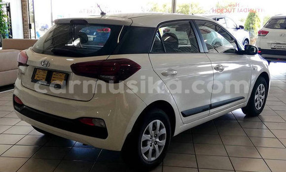 Buy Used Hyundai i20 White Car in Belvedere in Harare Buy Used Hyundai i20 White Car in Belvedere in Harare