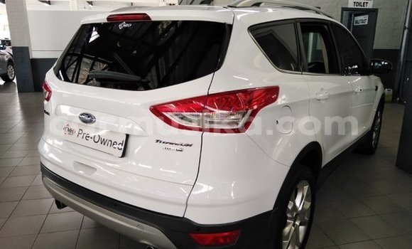 Acheter Occasion Voiture Ford Kuga Blanc à Beitbridge, Matabeleland South Acheter Occasion Voiture Ford Kuga Blanc à Beitbridge, Matabeleland South