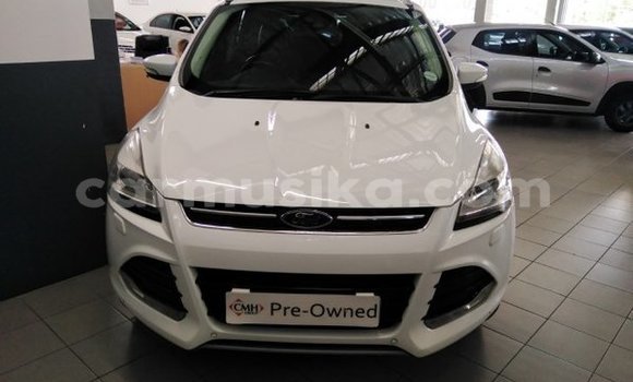 Acheter Occasion Voiture Ford Kuga Blanc à Beitbridge, Matabeleland South Acheter Occasion Voiture Ford Kuga Blanc à Beitbridge, Matabeleland South