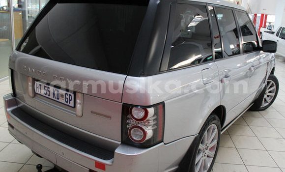 Tenga Tsaru Land Rover Range Rover Sirivha Mota in Beitbridge in Matabeleland South Tenga Tsaru Land Rover Range Rover Sirivha Mota in Beitbridge in Matabeleland South