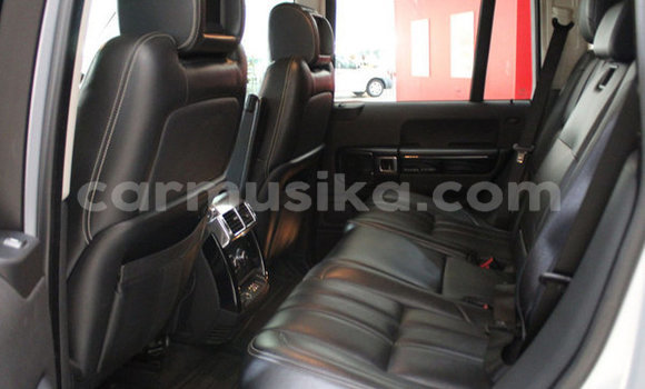 Tenga Tsaru Land Rover Range Rover Sirivha Mota in Beitbridge in Matabeleland South Tenga Tsaru Land Rover Range Rover Sirivha Mota in Beitbridge in Matabeleland South