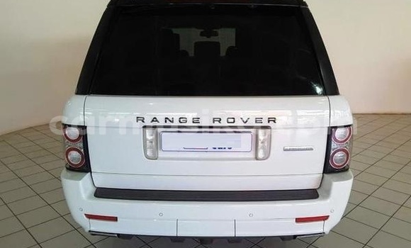 Buy Used Land Rover Range Rover White Car in Beitbridge in Matabeleland South Buy Used Land Rover Range Rover White Car in Beitbridge in Matabeleland South