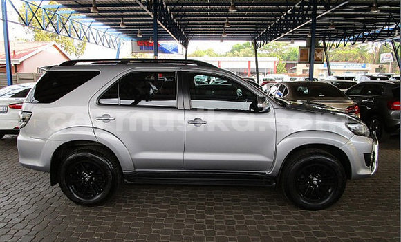 Tenga Tsaru Toyota Fortuner Sirivha Mota in Beitbridge in Matabeleland South Tenga Tsaru Toyota Fortuner Sirivha Mota in Beitbridge in Matabeleland South