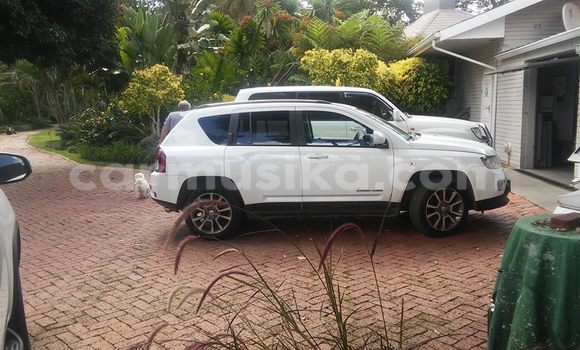 Tenga Tsaru Jeep Compass Chena Mota in Harare in Harare Tenga Tsaru Jeep Compass Chena Mota in Harare in Harare