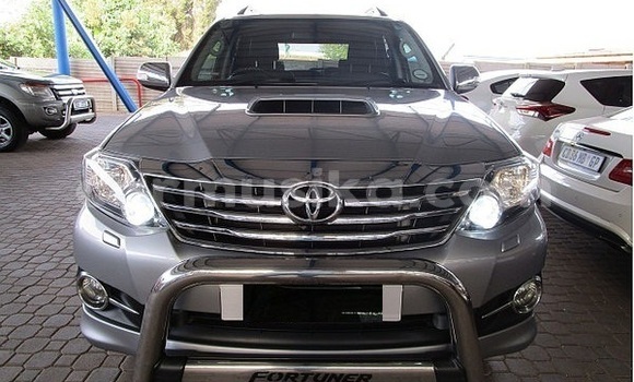 Tenga Tsaru Toyota Fortuner Sirivha Mota in Beitbridge in Matabeleland South Tenga Tsaru Toyota Fortuner Sirivha Mota in Beitbridge in Matabeleland South