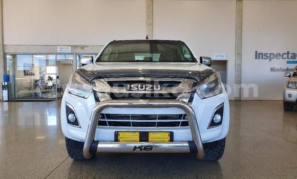 Acheter Occasion Voiture Isuzu KB Blanc à Beitbridge, Matabeleland South Acheter Occasion Voiture Isuzu KB Blanc à Beitbridge, Matabeleland South