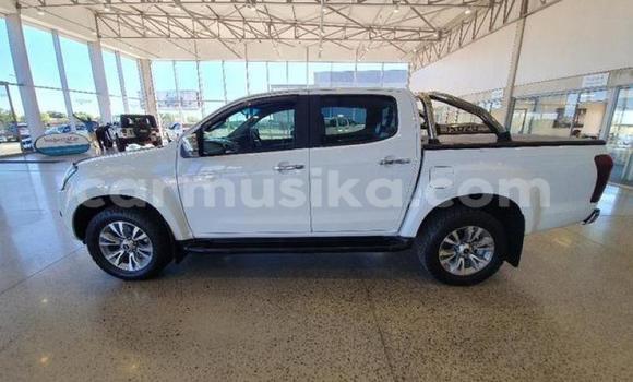 Acheter Occasion Voiture Isuzu KB Blanc à Beitbridge, Matabeleland South Acheter Occasion Voiture Isuzu KB Blanc à Beitbridge, Matabeleland South