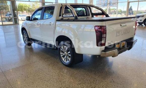 Acheter Occasion Voiture Isuzu KB Blanc à Beitbridge, Matabeleland South Acheter Occasion Voiture Isuzu KB Blanc à Beitbridge, Matabeleland South