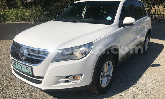 Acheter Occasion Voiture Volkswagen Tiguan Blanc à Beitbridge, Matabeleland South Acheter Occasion Voiture Volkswagen Tiguan Blanc à Beitbridge, Matabeleland South