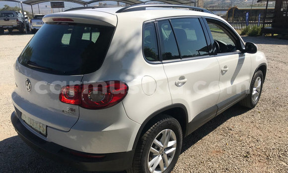 Acheter Occasion Voiture Volkswagen Tiguan Blanc à Beitbridge, Matabeleland South Acheter Occasion Voiture Volkswagen Tiguan Blanc à Beitbridge, Matabeleland South