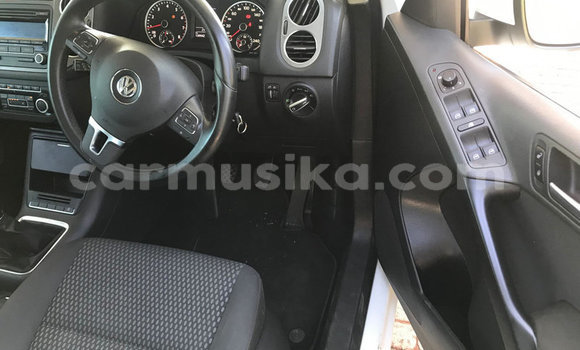 Acheter Occasion Voiture Volkswagen Tiguan Blanc à Beitbridge, Matabeleland South Acheter Occasion Voiture Volkswagen Tiguan Blanc à Beitbridge, Matabeleland South