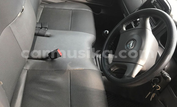 Acheter Occasion Voiture Nissan Hardbody Blanc à Beitbridge, Matabeleland South Acheter Occasion Voiture Nissan Hardbody Blanc à Beitbridge, Matabeleland South