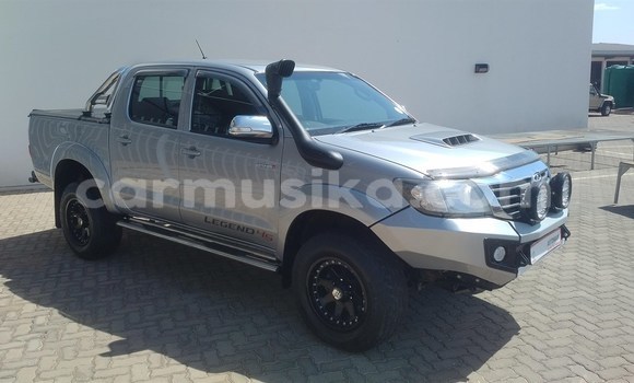 Tenga Tsaru Toyota Hilux Sirivha Mota in Beitbridge in Matabeleland South Tenga Tsaru Toyota Hilux Sirivha Mota in Beitbridge in Matabeleland South