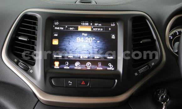 Nunua Ilio tumika Jeep Cherokee Nyeupe Gari ndani ya Beitbridge nchini Matabeleland Kusini Nunua Ilio tumika Jeep Cherokee Nyeupe Gari ndani ya Beitbridge nchini Matabeleland Kusini