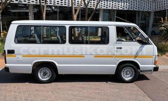 Tenga Tsaru Toyota Hiace Chena Mota in Beitbridge in Matabeleland South Tenga Tsaru Toyota Hiace Chena Mota in Beitbridge in Matabeleland South