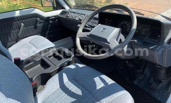 Tenga Tsaru Toyota Hiace Chena Mota in Beitbridge in Matabeleland South Tenga Tsaru Toyota Hiace Chena Mota in Beitbridge in Matabeleland South