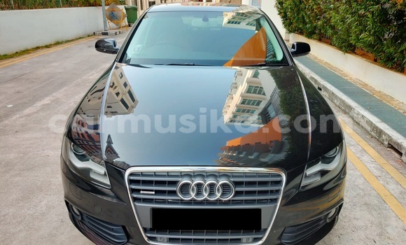 Nunua Ilio tumika Audi A4 Nyeusi Gari ndani ya Harare nchini Harare Nunua Ilio tumika Audi A4 Nyeusi Gari ndani ya Harare nchini Harare
