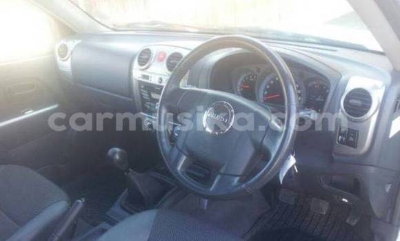 Acheter Occasion Voiture Isuzu KB Blanc à Beitbridge, Matabeleland South Acheter Occasion Voiture Isuzu KB Blanc à Beitbridge, Matabeleland South