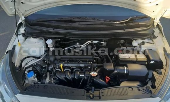 Acheter Occasion Voiture Hyundai i20 Blanc à Beitbridge, Matabeleland South Acheter Occasion Voiture Hyundai i20 Blanc à Beitbridge, Matabeleland South