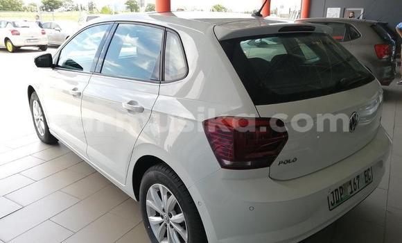 Buy Used Volkswagen Polo White Car in Beitbridge in Matabeleland South Buy Used Volkswagen Polo White Car in Beitbridge in Matabeleland South