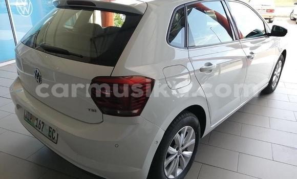 Buy Used Volkswagen Polo White Car in Beitbridge in Matabeleland South Buy Used Volkswagen Polo White Car in Beitbridge in Matabeleland South