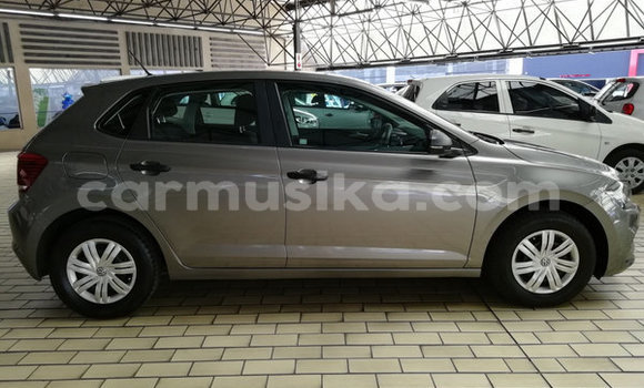 Nunua Ilio tumika Volkswagen Polo Nyingine Gari ndani ya Beitbridge nchini Matabeleland Kusini Nunua Ilio tumika Volkswagen Polo Nyingine Gari ndani ya Beitbridge nchini Matabeleland Kusini