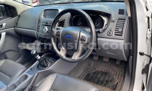 Acheter Occasion Voiture Ford Ranger Blanc à Beitbridge, Matabeleland South Acheter Occasion Voiture Ford Ranger Blanc à Beitbridge, Matabeleland South