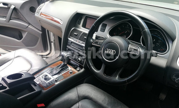 Acheter Occasion Voiture Audi Q7 Gris à Bulawayo, Bulawayo Acheter Occasion Voiture Audi Q7 Gris à Bulawayo, Bulawayo