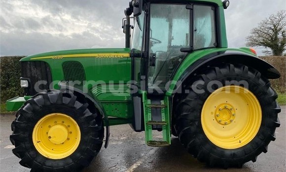 Tenga Tsaru Caterpillar 120 Girinhi Rori in Beitbridge in Matabeleland South Tenga Tsaru Caterpillar 120 Girinhi Rori in Beitbridge in Matabeleland South