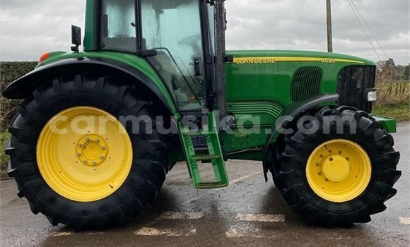 Tenga Tsaru Caterpillar 120 Girinhi Rori in Beitbridge in Matabeleland South Tenga Tsaru Caterpillar 120 Girinhi Rori in Beitbridge in Matabeleland South