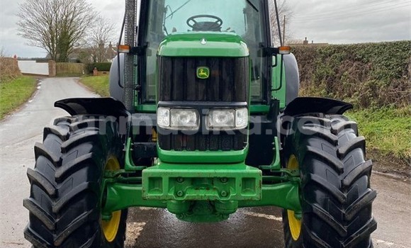 Tenga Tsaru Caterpillar 120 Girinhi Rori in Beitbridge in Matabeleland South Tenga Tsaru Caterpillar 120 Girinhi Rori in Beitbridge in Matabeleland South