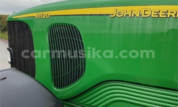 Tenga Tsaru Caterpillar 120 Girinhi Rori in Beitbridge in Matabeleland South Tenga Tsaru Caterpillar 120 Girinhi Rori in Beitbridge in Matabeleland South