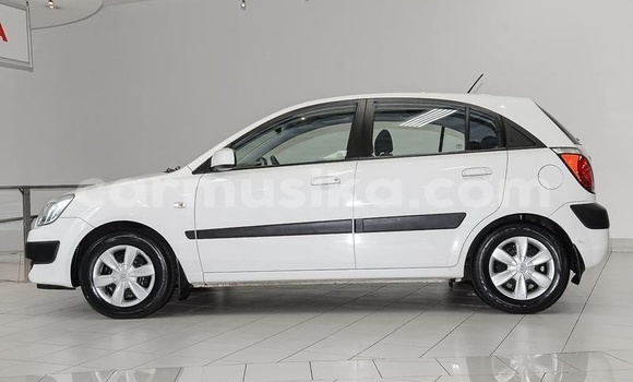 Tenga Tsaru Kia Rio Chena Mota in Beitbridge in Matabeleland South Tenga Tsaru Kia Rio Chena Mota in Beitbridge in Matabeleland South