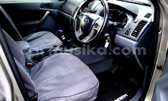 Acheter Occasion Voiture Ford Ranger Gris à Beitbridge, Matabeleland South Acheter Occasion Voiture Ford Ranger Gris à Beitbridge, Matabeleland South