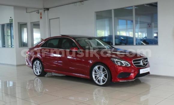 Tenga Tsaru Mercedes‒Benz E-klasse AMG Tsvuku Mota in Beitbridge in Matabeleland South Tenga Tsaru Mercedes‒Benz E-klasse AMG Tsvuku Mota in Beitbridge in Matabeleland South