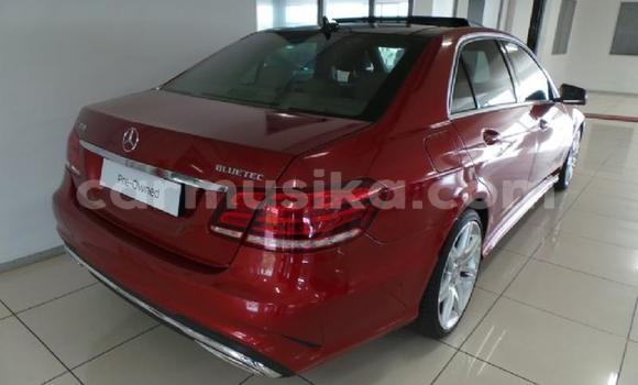 Tenga Tsaru Mercedes‒Benz E-klasse AMG Tsvuku Mota in Beitbridge in Matabeleland South Tenga Tsaru Mercedes‒Benz E-klasse AMG Tsvuku Mota in Beitbridge in Matabeleland South