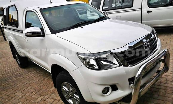 Buy Used Toyota Hilux White Car in Beitbridge in Matabeleland South Buy Used Toyota Hilux White Car in Beitbridge in Matabeleland South
