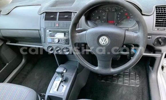 Tenga Tsaru Volkswagen Polo Sirivha Mota in Mapopoma eVhitori in Matabeleland North Tenga Tsaru Volkswagen Polo Sirivha Mota in Mapopoma eVhitori in Matabeleland North